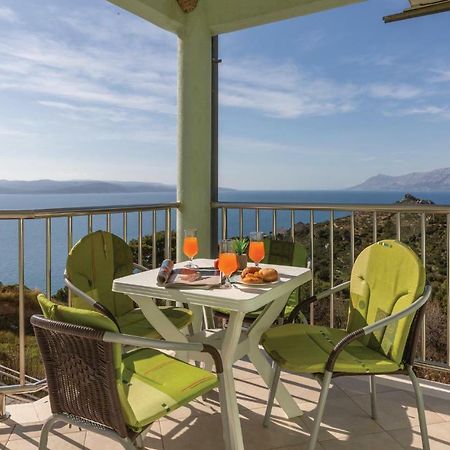 Beautiful Apartment In Krvavica With Wifi 外观 照片