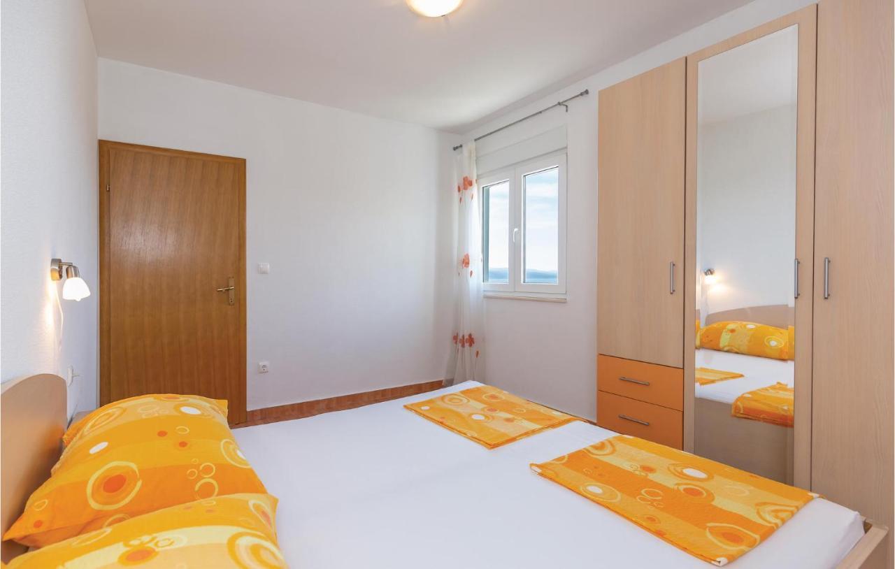 Beautiful Apartment In Krvavica With Wifi 外观 照片
